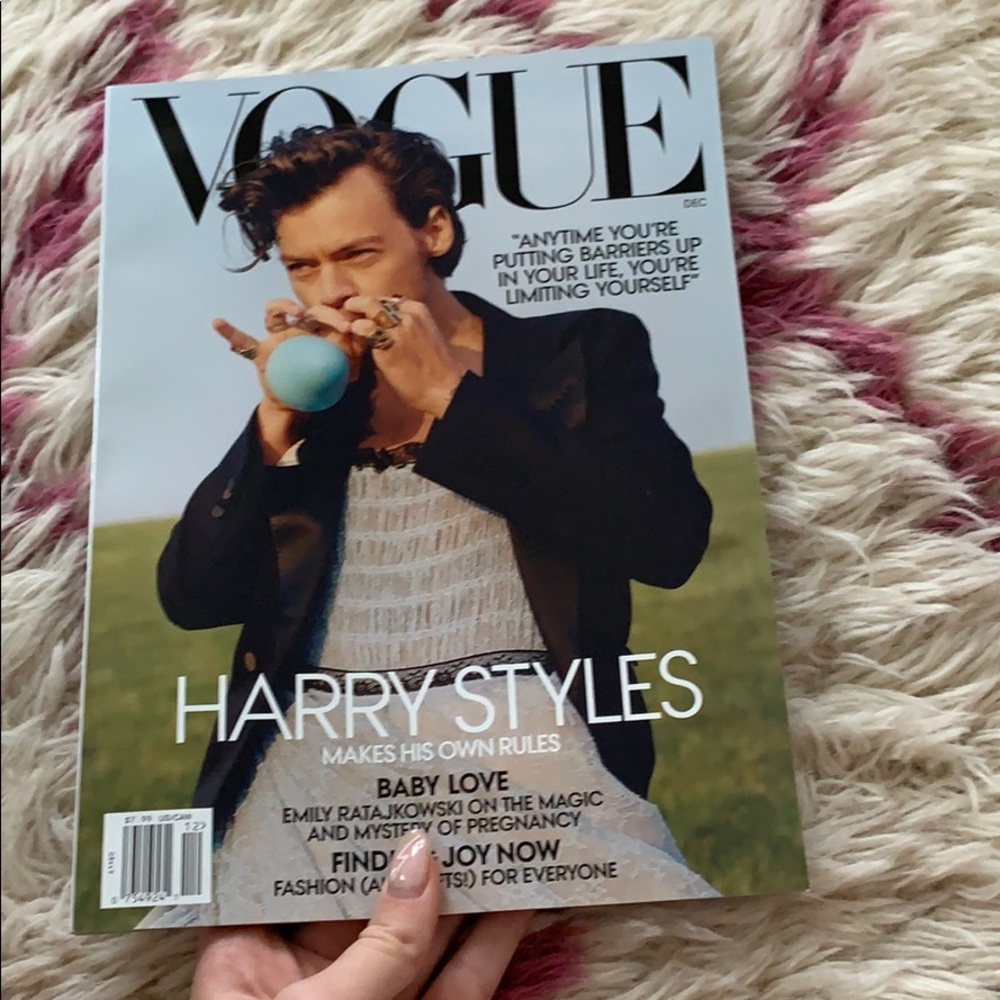 Harry Styles Vogue magazine - december edition